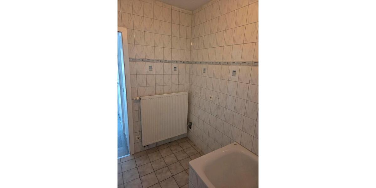 Erdgeschoßwohnung Raunheim - 4 Zimmer, 85 m&sup2;, 1.700&euro; | Angebot:25355622