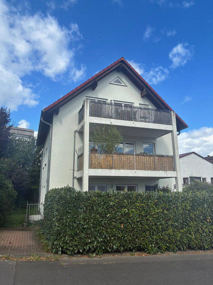 Königstein: 3-Familienhaus gehobenen Standards in Toplage