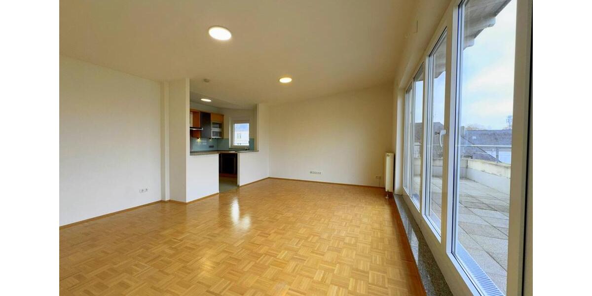 LIVE ON THE TOP FLOOR! Stylish 98 m² penthouse with terrace and underground parking 3 zimmer