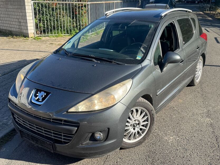 Peugeot 207 194.000 km 1.999 € Frankfurt am Main 65933