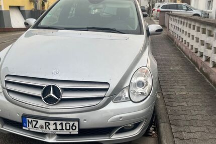 Mercedes-Benz R 350 194.000 km 4.000 &euro; Nackenheim 55299