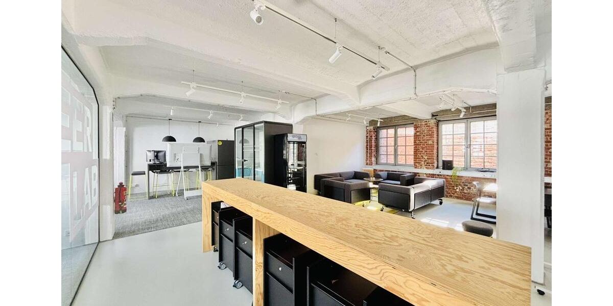 AS IMMOBILIEN: Exklusives Büro-Loft in Toplage von Idstein – 1. OG mit Aufzug & Balkon zimmer