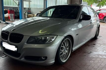 BMW 318 224.379 km 4.700 &euro; Oestrich - Winkel 65375