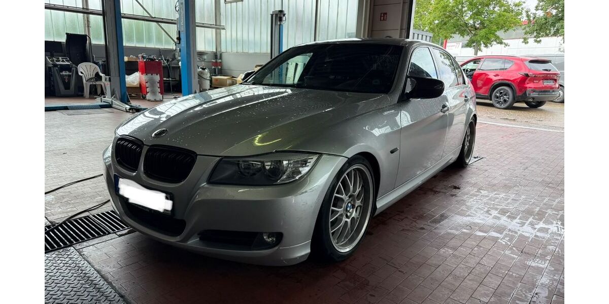 BMW 318 224.379 km 4.700 &euro; Oestrich - Winkel 65375