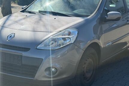 Renault Clio 149.000 km 1.698 &euro; Rüsselsheim 65428