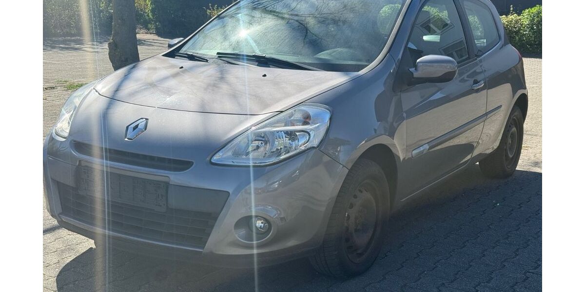 Renault Clio 149.000 km 1.698 &euro; Rüsselsheim 65428