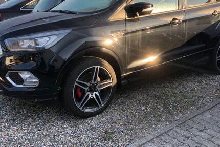 Ford Kuga 148.340 km 16.900 € Raunheim 65479
