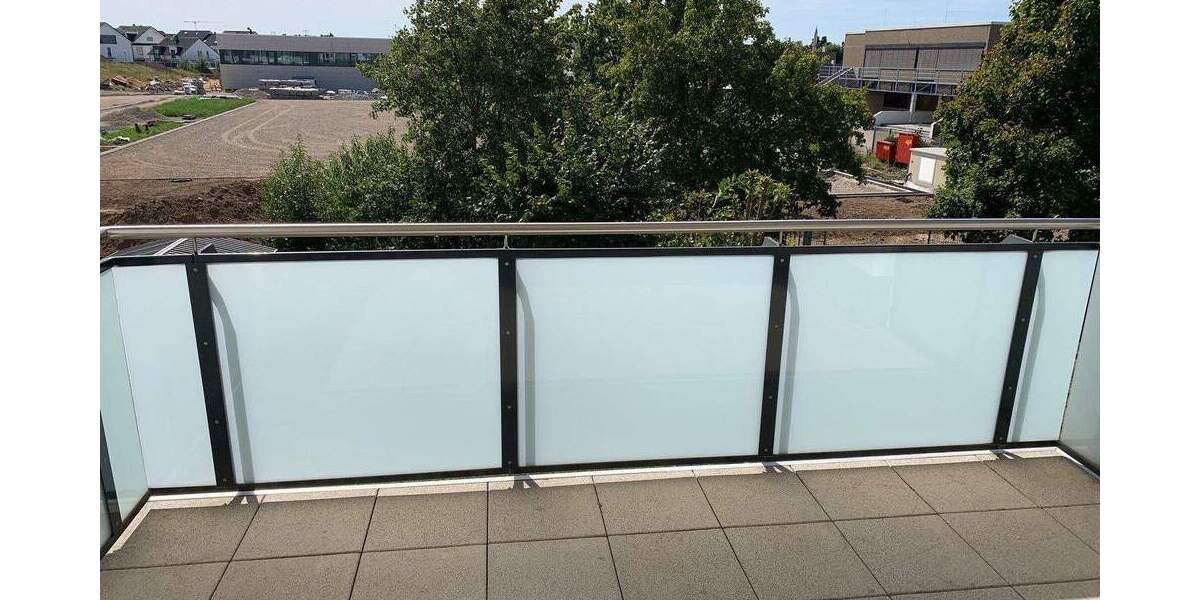 Von privat! Schöne 2-Zimmer-Wohnung mit Balkon & Tiefgarage in Kelsterbach 2 zimmer