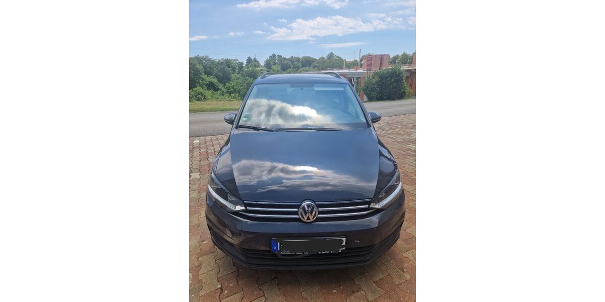 VW Touran 93.000 km 14.999 &euro; Lörzweiler 55296