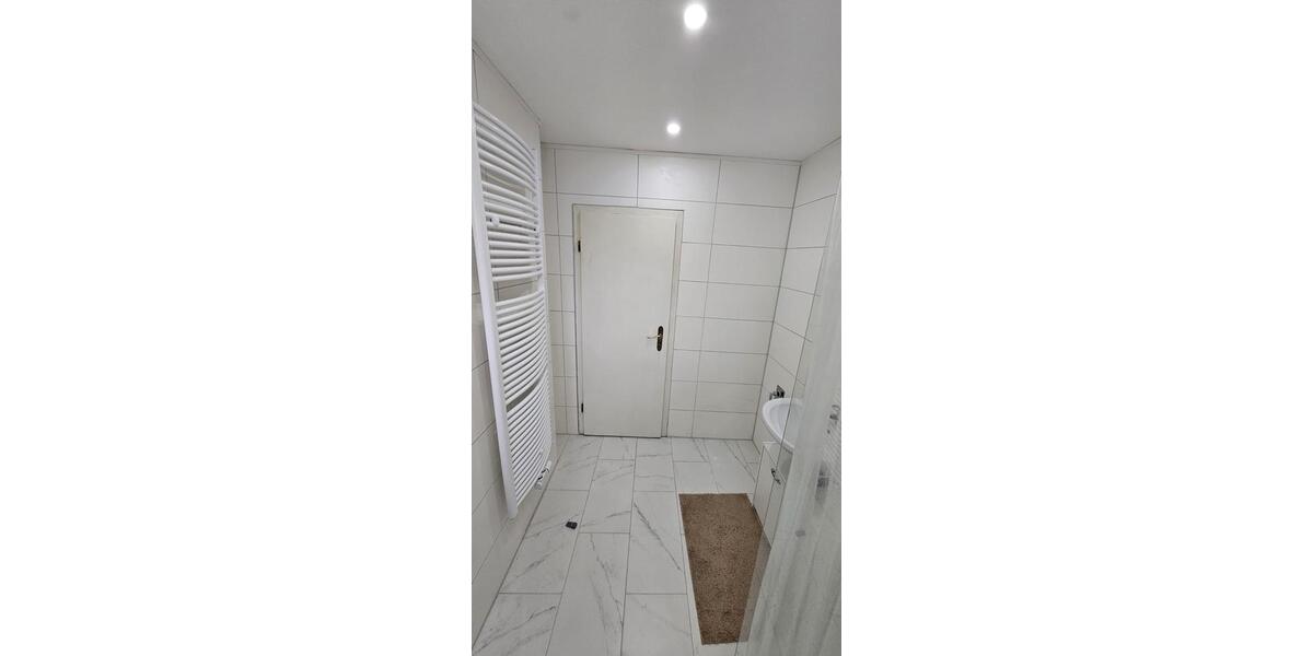 Etagenwohnung Wiesbaden Biebrich - 4 Zimmer, 103 m&sup2;, 1.600&euro; | Angebot:26481546