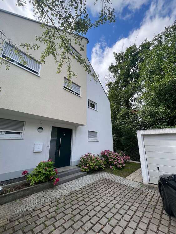 Haus zum Kaufen in Wiesbaden 890.000 € 170 m²