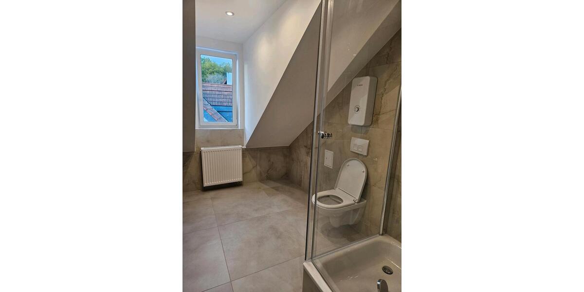 Dachgeschoßwohnung Bad Soden am Taunus - 3 Zimmer, 75 m&sup2;, 1.600&euro; | Angebot:26422087