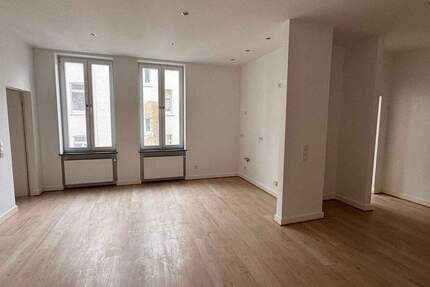 Wohnung Wiesbaden Westend / Bleichstraße - 2 Zimmer, 79 m&sup2;, 1.175&euro; | Angebot:25263402