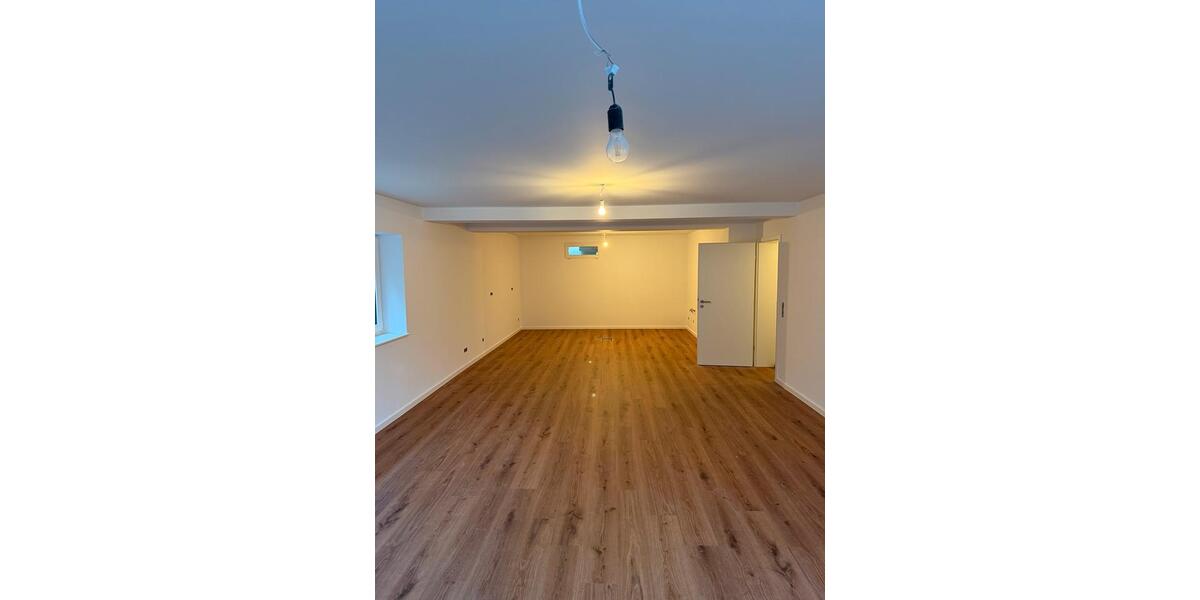 Erdgeschoßwohnung Bad Schwalbach - 4 Zimmer, 100 m&sup2;, 1.450&euro; | Angebot:26045044