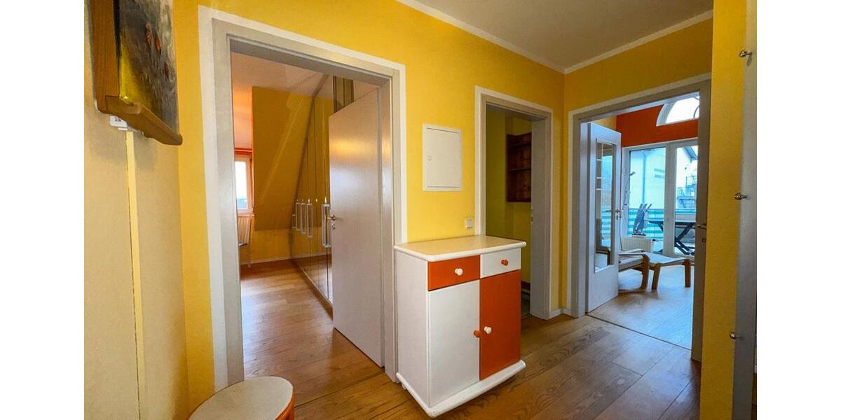 Dachgeschoßwohnung Wiesbaden Mainz-Kastel - 2 Zimmer, 65 m&sup2;, 1.150&euro; | Angebot:26381967