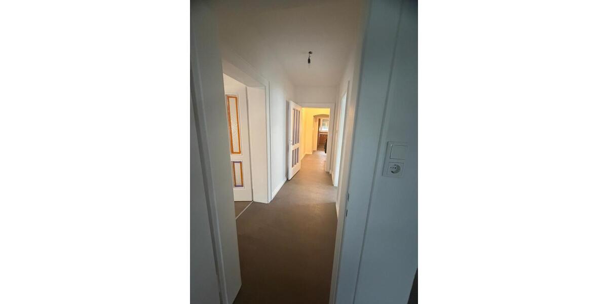 Wohnung ab 01.02.2026 Erich-Ollenhauer-Str. 4 zimmer