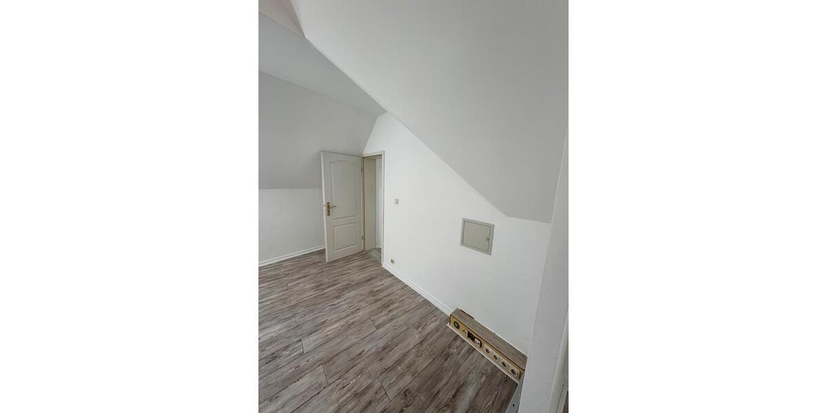 Maisonettenwohnung Taunusstein - 2.5 Zimmer, 81 m&sup2;, 1.250&euro; | Angebot:25435479