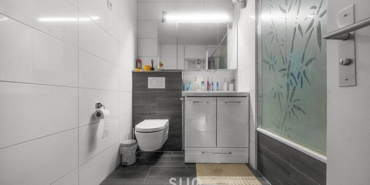 Etagenwohnung Kronberg im Taunus Schönberg - 3 Zimmer, 87 m&sup2;, 375.000&euro; | Angebot:26065566