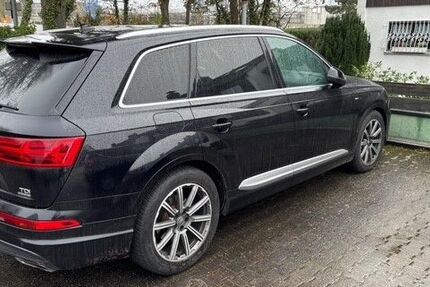 Audi Q7 105.000 km 31.800 &euro; Wiesbaden 65187