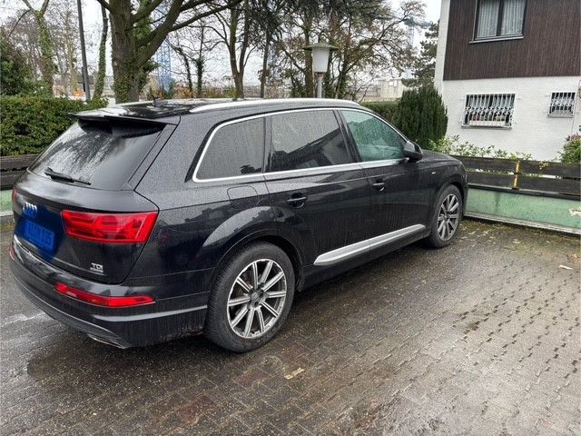 Audi Q7 105.000 km 33.800 € Wiesbaden 65187