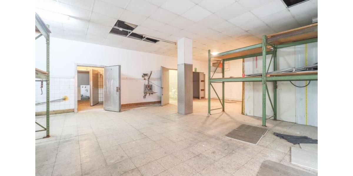 Diese vielseitig nutzbare Gewerbefläche bietet Ihnen alles, was Sie für Ihren Erfolg brauchen! zimmer