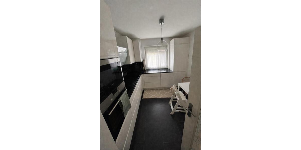 Etagenwohnung Wiesbaden Schierstein - 3 Zimmer, 77 m&sup2;, 1.400&euro; | Angebot:26336198