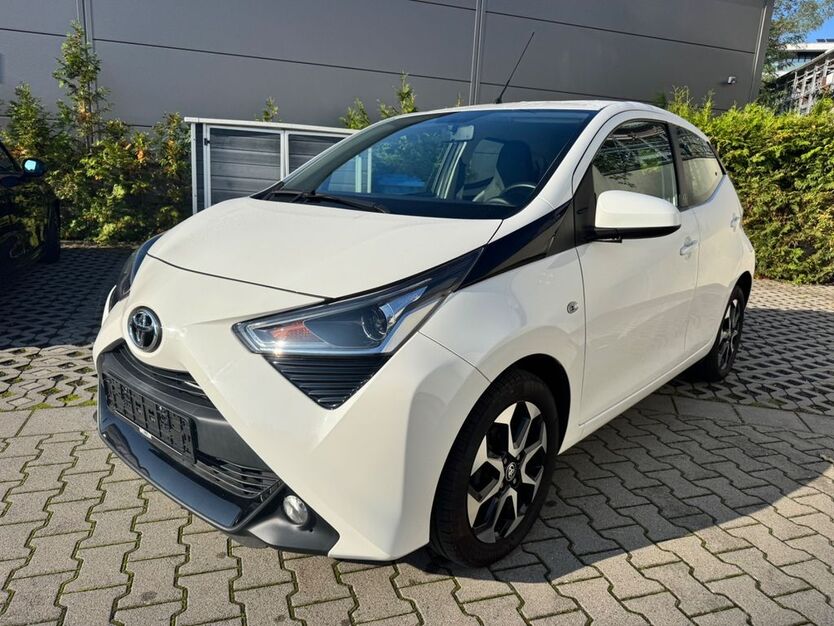 Toyota Aygo (X) 81.350 km 8.599 € Kelkheim 65779