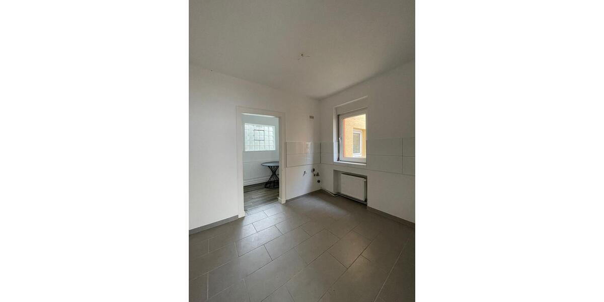 Etagenwohnung Wiesbaden Bierstadt - 4 Zimmer, 90 m&sup2;, 1.500&euro; | Angebot:26265654