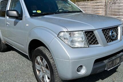 Nissan Pathfinder 177.800 km 6.690 &euro; Dörsdorf 56370