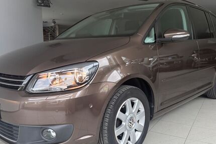 VW Touran 135.000 km 10.700 &euro; Idstein 65510