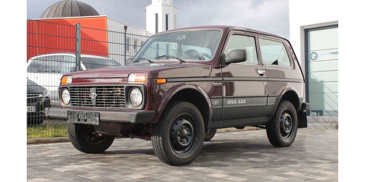 Lada Niva 98.000 km 5.900 &euro; Mainz 55129