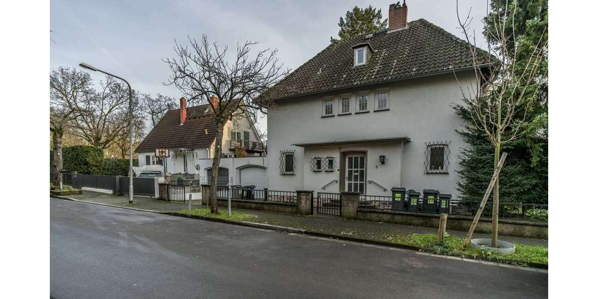 Haus zum Kaufen in Wiesbaden 989.000 € 185 m² 7 zimmer