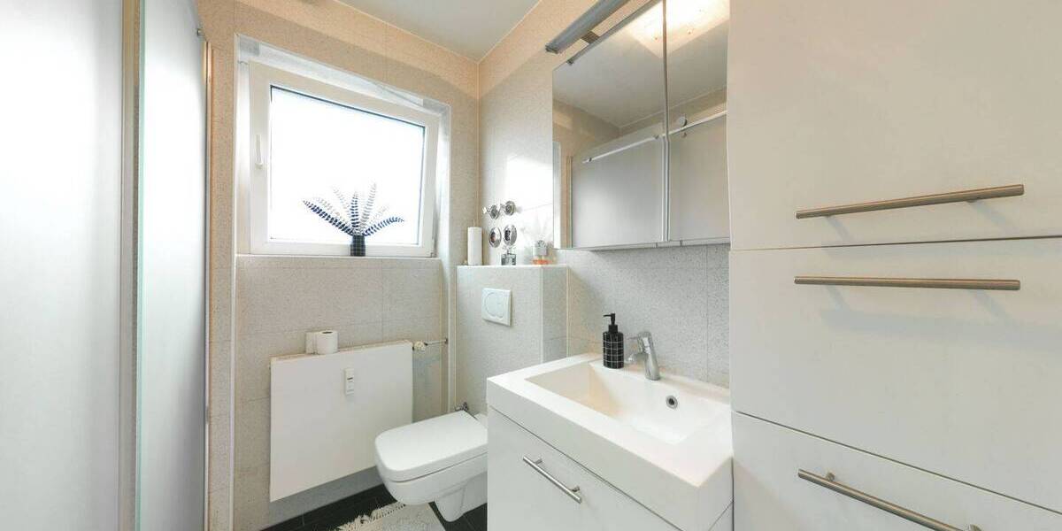 Etagenwohnung Wiesbaden Erbenheim - 3 Zimmer, 75 m&sup2;, 249.000&euro; | Angebot:26320542