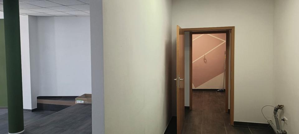 Laden Büro Geschäft Gewerberäume in Bingen-Dietersheim zimmer