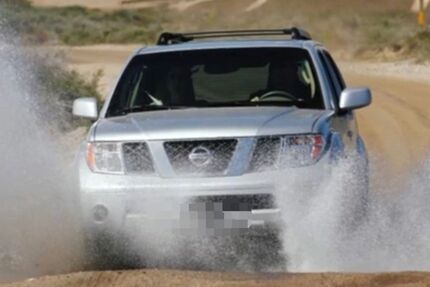 Nissan Pathfinder 178.000 km 20.000 &euro; Wiesbaden 65195