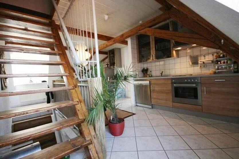 Charmante Dachgeschoßwohnung in Essenheim
