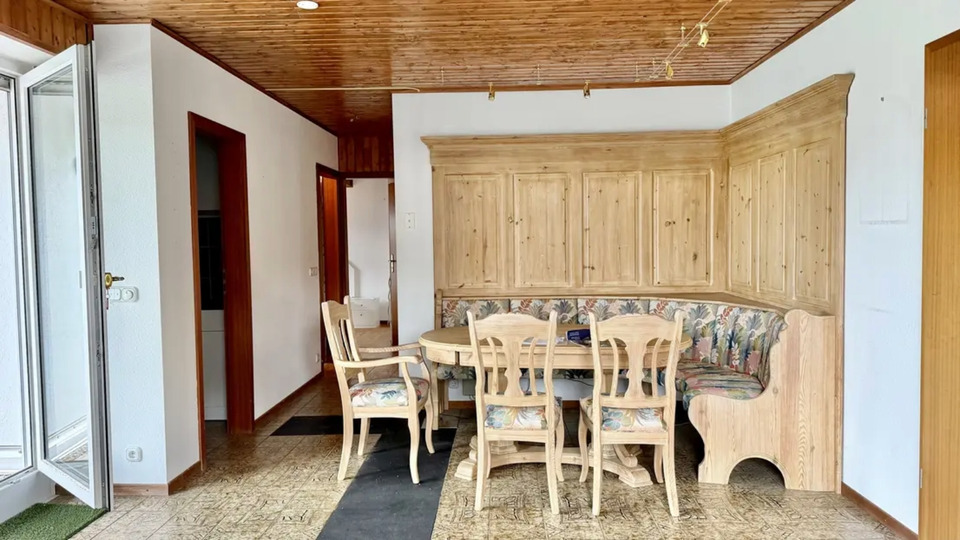 Dachgeschoßwohnung Schmitten im Taunus - 2 Zimmer, 50 m&sup2;, 120.000&euro; | Angebot:25896063