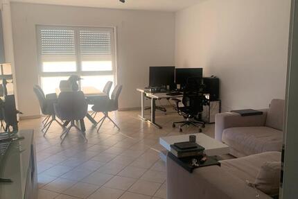 3-Zimmer-Wohnung mit EBK, Fußbodenheizung, Terrasse & Tiefgarage 3 zimmer