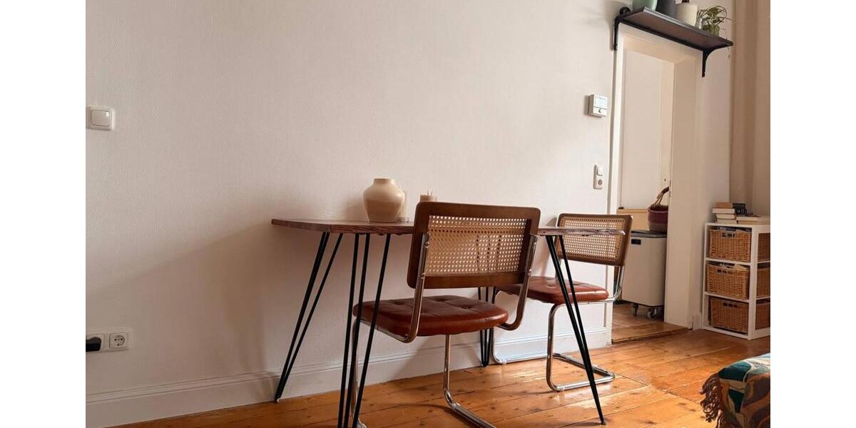 Ruhige Altbauwohnung im Westend - möblierte Untermiete ab Mai 2 zimmer