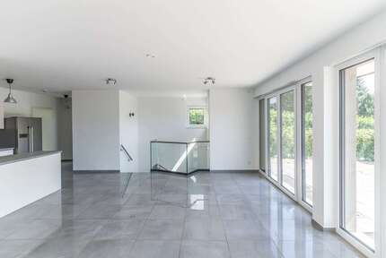 Wohnung zum Mieten in Wiesbaden 1.999 € 126.2 m²