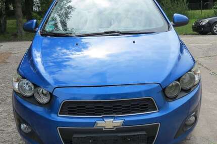 Chevrolet Aveo 128.000 km 1.900 &euro; Schlangenbad 65388
