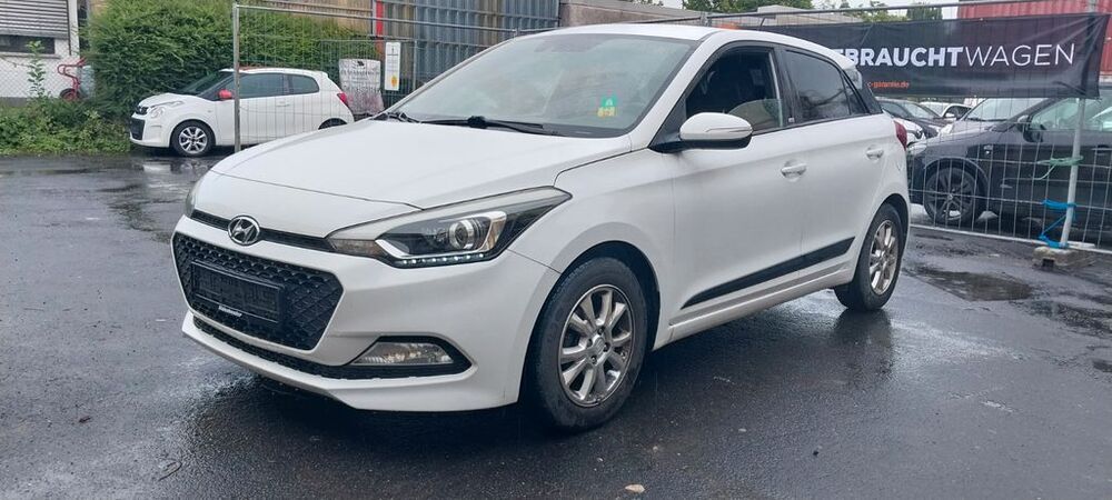 i20