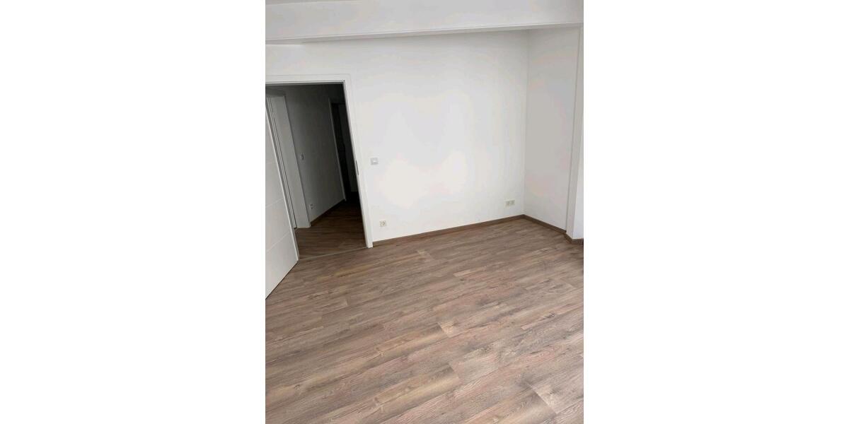 Etagenwohnung Ingelheim am Rhein - 3 Zimmer, 92 m&sup2;, 1.400&euro; | Angebot:25261112