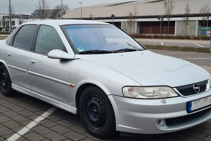 Opel Vectra 177.500 km 1.950 &euro; Hochheim 65239