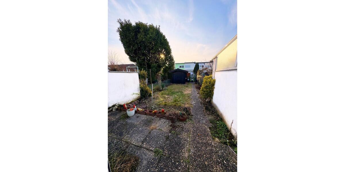 Reihenhaus Frankfurt am Main Mitte-West - 3 Zimmer, 82 m&sup2;, 1.690&euro; | Angebot:24703923