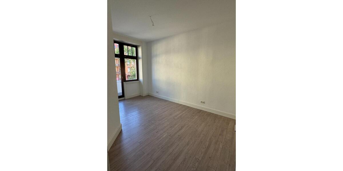 Freundliche Altbauwohnung mit zwei Balkonen in Wiesbaden-Westend 2 zimmer