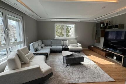 Moderne und möblierte 4 Zimmer Wohnung mit Balkon 4 zimmer