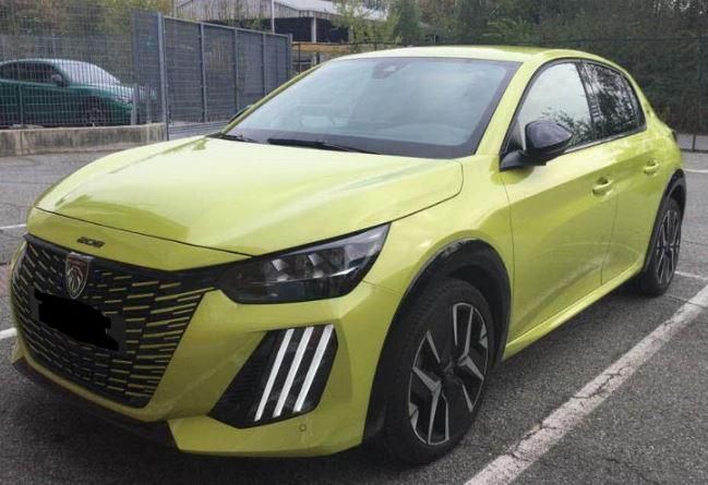 Peugeot 208 14.126 km 16.580 &euro; Rüsselsheim 65428