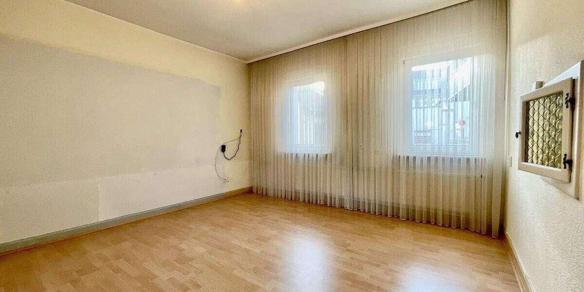 Einfamilienhaus Wiesbaden Schierstein - 5 Zimmer, 122 m&sup2;, 525.000&euro; | Angebot:23972769