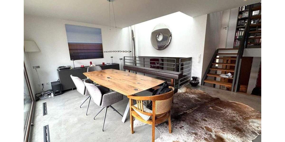 Reihenmittelhaus Frankfurt am Main Hausen - 4 Zimmer, 182 m&sup2;, 3.500&euro; | Angebot:25796137